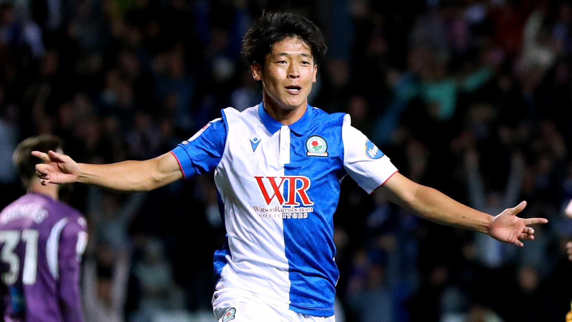 大橋祐紀が広島デビュー戦で2ゴール！ 味方のPK失敗直後に値千金